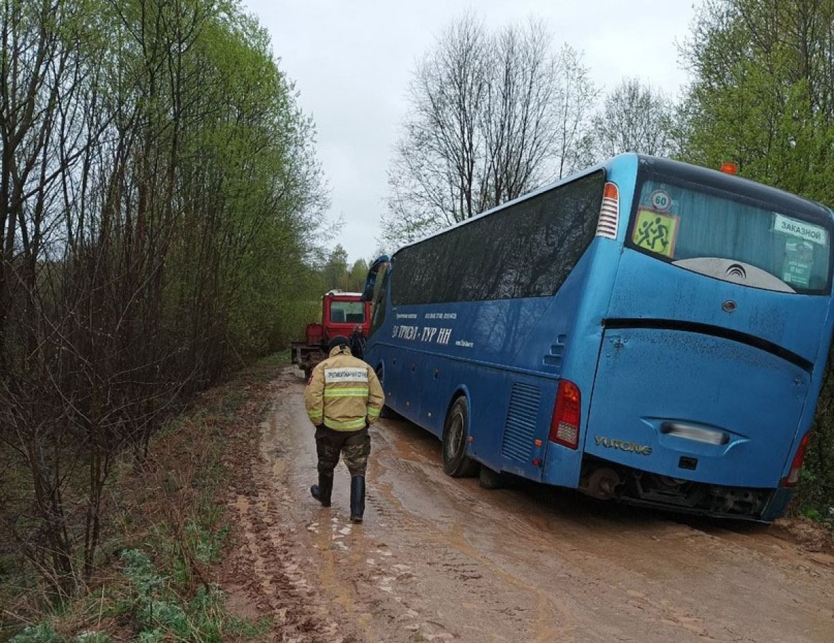 В Ивановском регионе начался ремонт моста, на котором застрял экскурсионный автобус