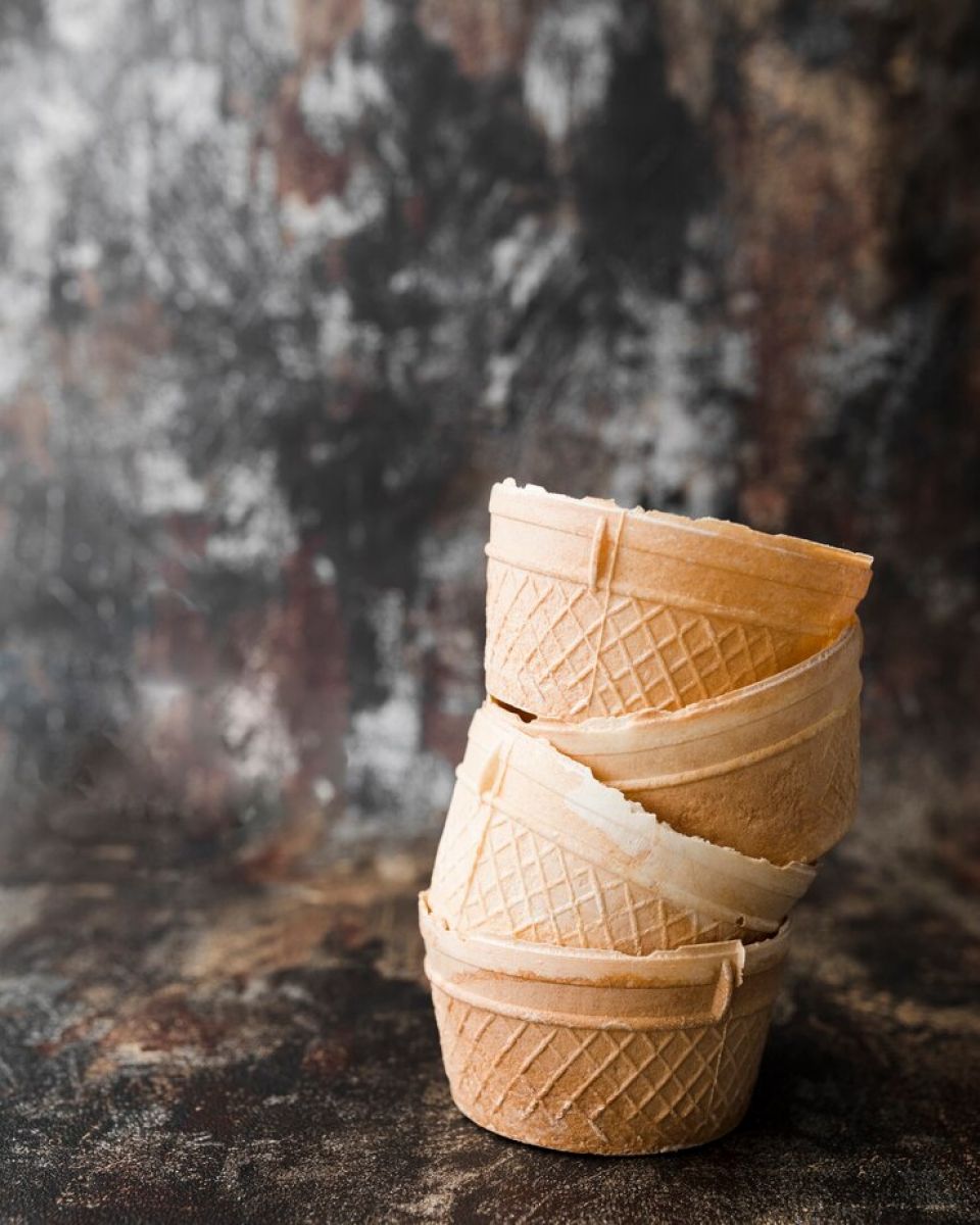 close-up-ice-cream-cones_23-2148507939