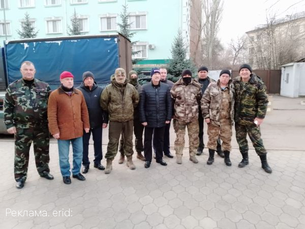 Орловские депутаты привезли новогодние подарки детям Луганска