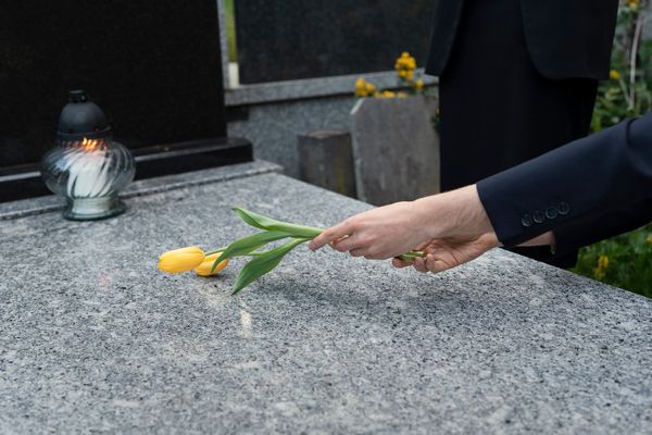 В Брасовском районе будут судиться из-за бездействия чиновников в похоронном вопросе