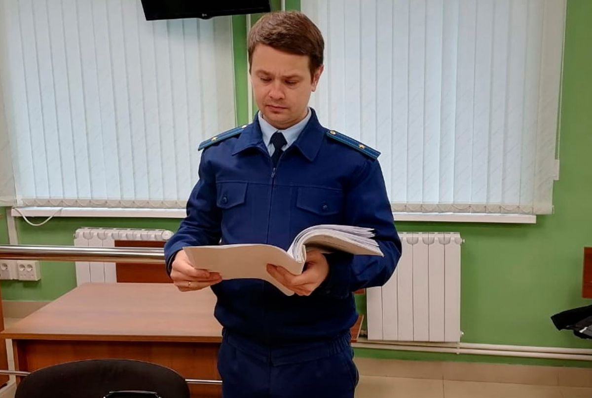 Брянский уголовник едва не зарезал знакомого в своём доме и получил 2 года колонии