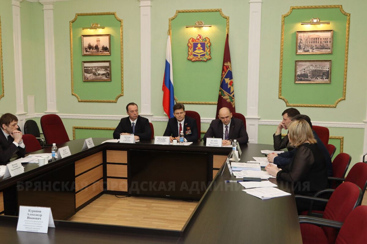 Дворы брянских многоэтажек закрепят за управляющими компаниями на законодательном уровне