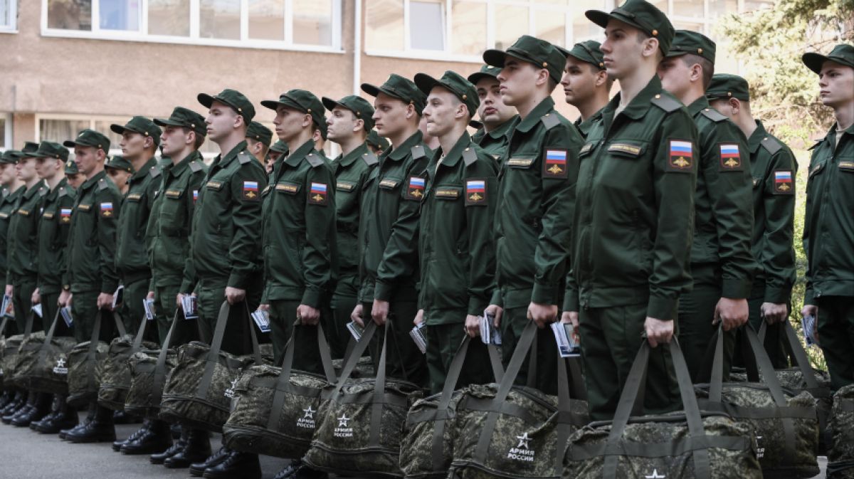 В Брянске официально стартовал весенний призыв