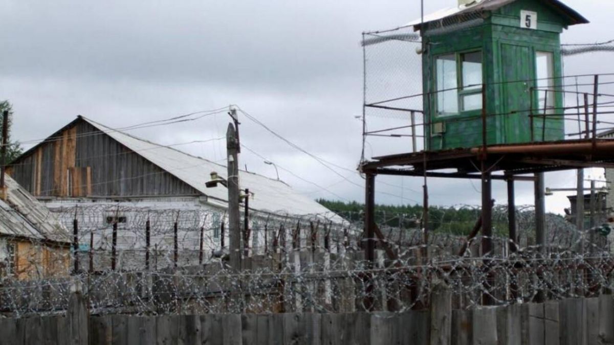 Угрожавшему полицейскому кувалдой брянцу вынесли приговор