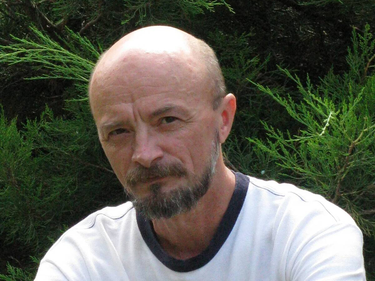 Погибший в огне хозяин брянского Хатико был Почетным архитектором России