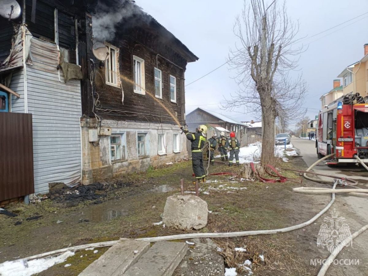 В Муроме загорелся жилой дом