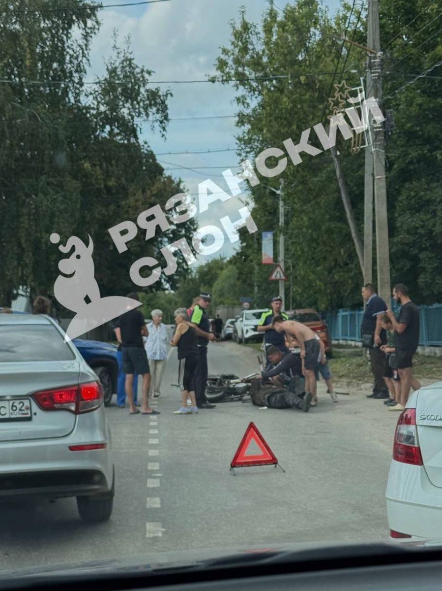 В Рыбном разбился мотоциклист