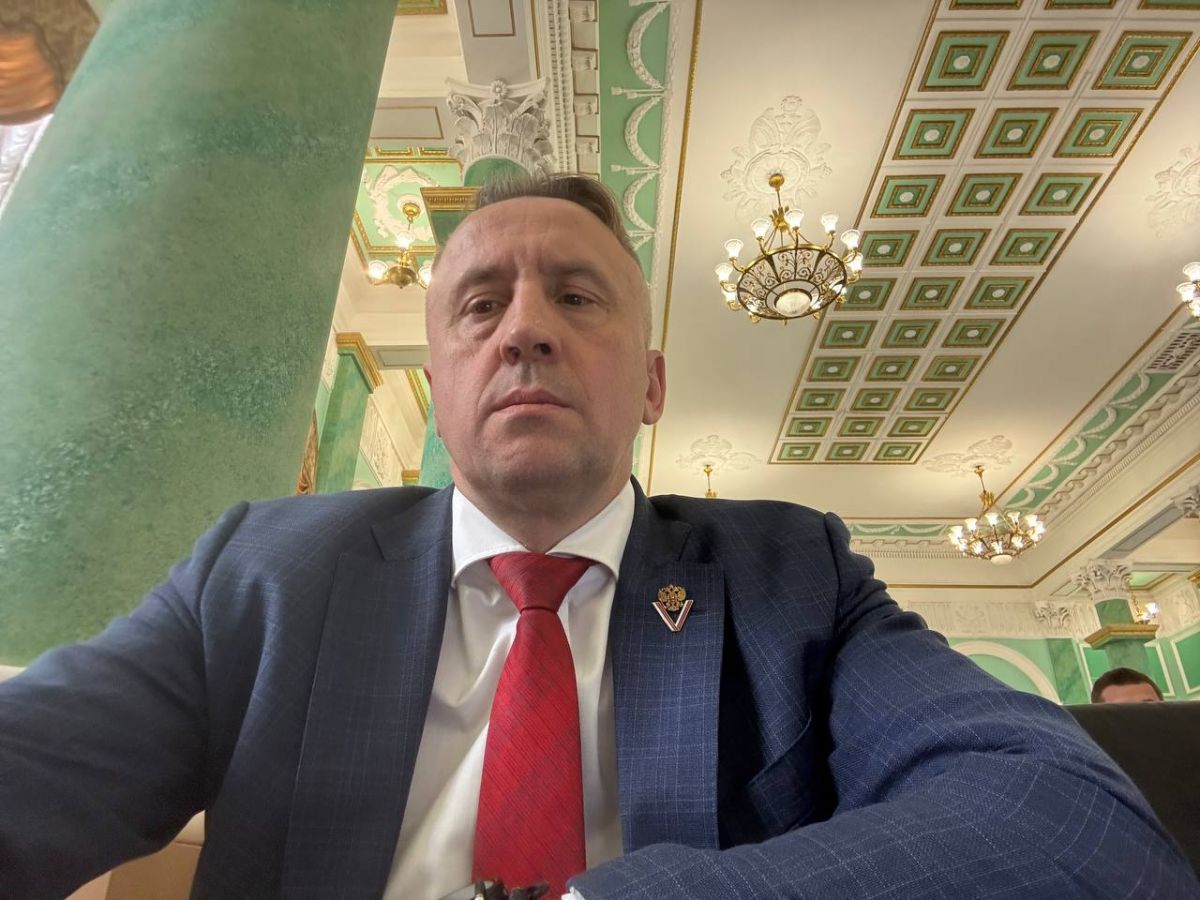 Депутат Иванов предложил оставить бездетных без интернета