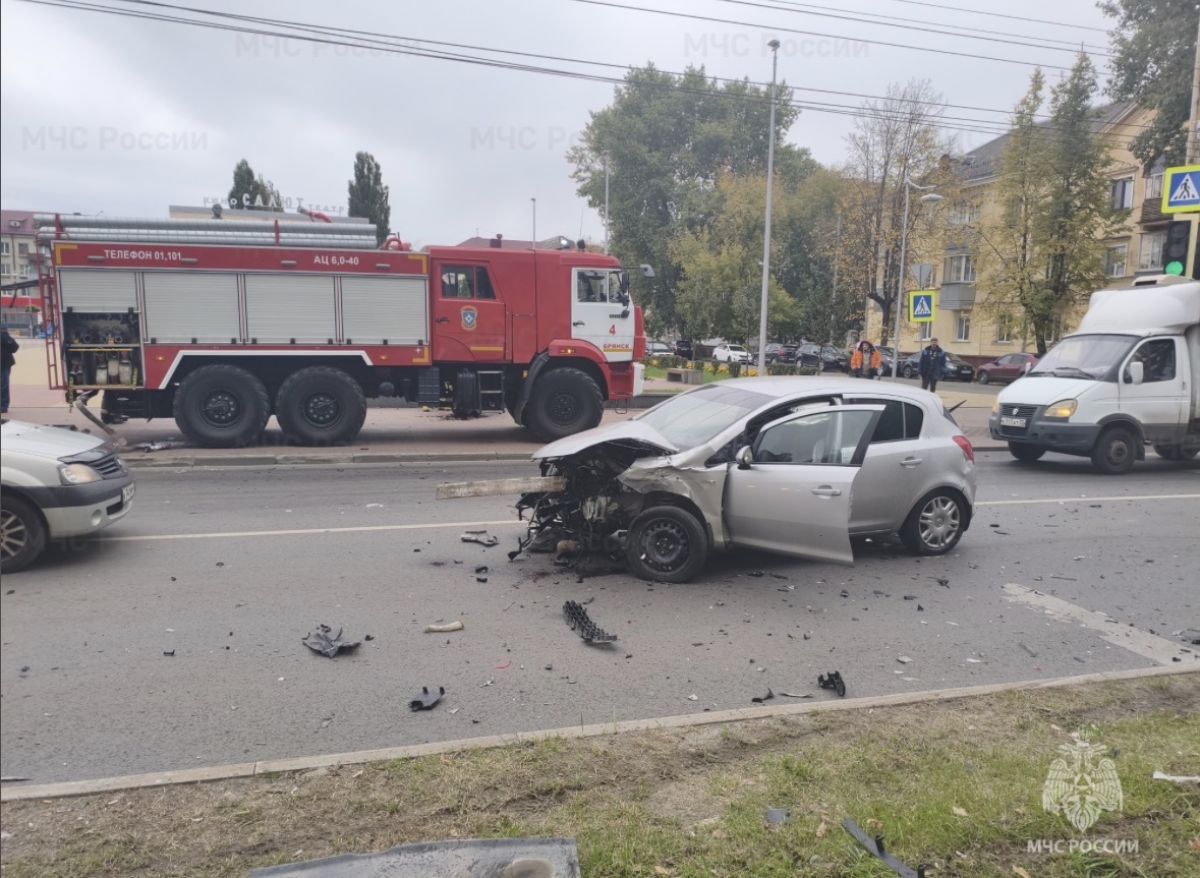 В Брянске на Пушкина произошло серьезное ДТП