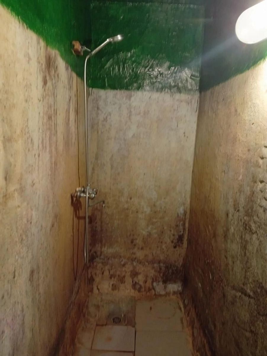 Сенсационные кадры душевой кабины в больнице Брянска взорвали интернет