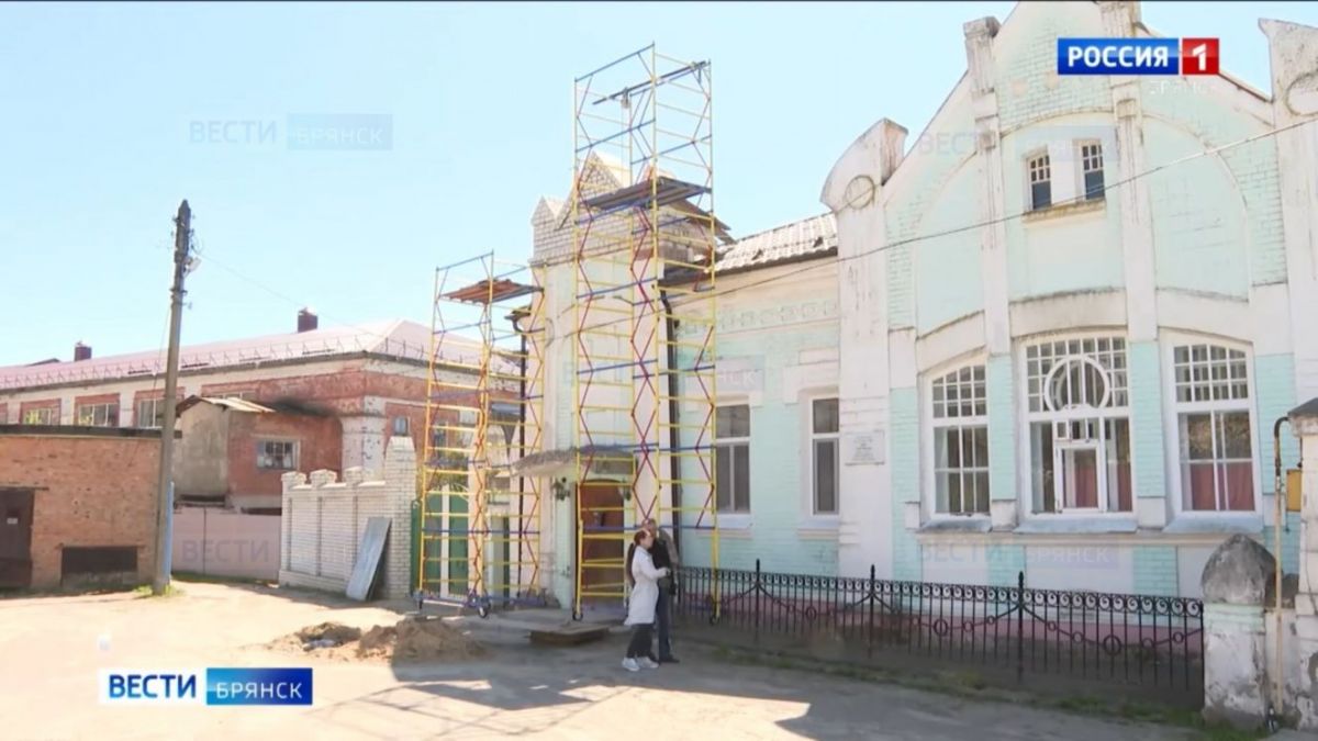 Кирпич нестандартного размера: в Клинцах оживает дом фабриканта Сапожкова