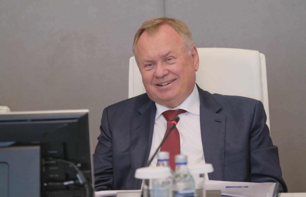 Глава ВТБ Андрей Костин рассказал, как лично протестировал оплату по QR-коду в Китае, купив апельсин