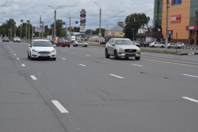 В Иванове начали наносить дорожную разметку