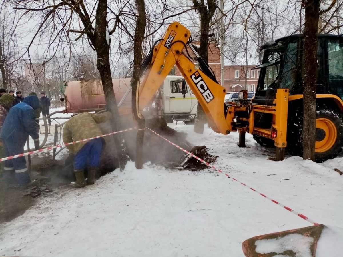 Двое из пяти детей, пострадавших при аварии на теплосетях в Юже, лежат на спецкроватях в палате интенсивной терапии