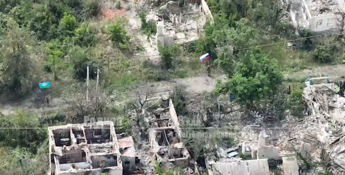 Военнослужащие ивановской 98-й дивизии в ДНР освободили Часов Яр