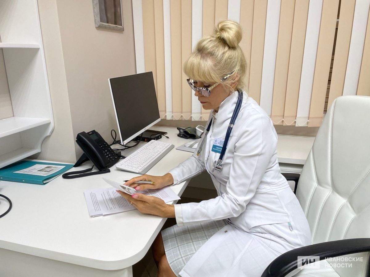 «Мы лечим пациентов, это наш долг»: врач из Иванова, спасшая четырех пассажиров авиарейса, поделилась воспоминаниями