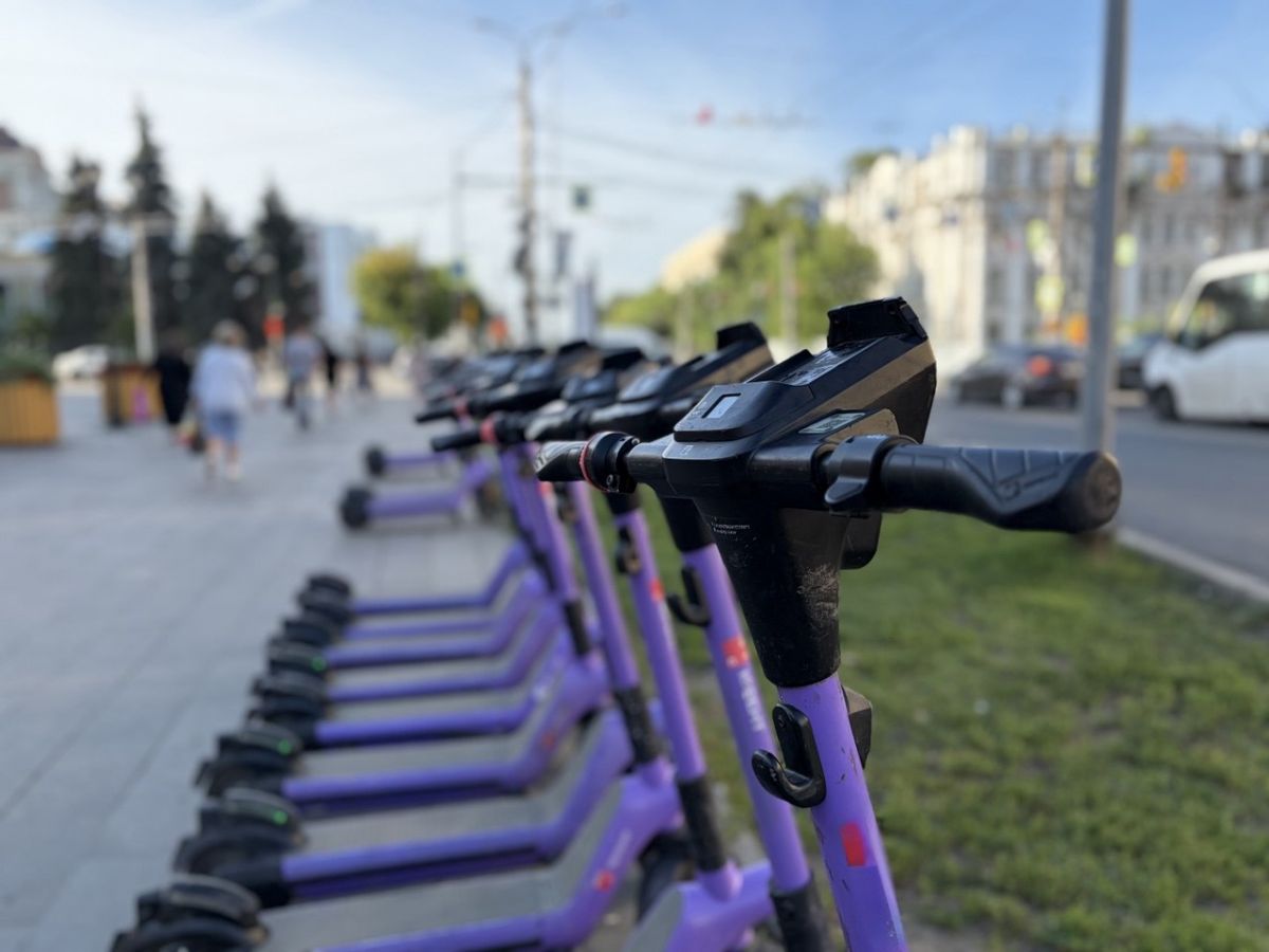 В Иванове врачи прооперировали подростка, пострадавшего при падении с электросамоката