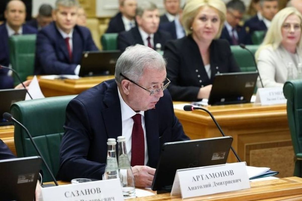 Анатолий Дмитриевич Артамонов