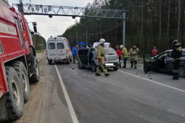 Смертельное ДТП парализовало подъезд к Калуге 7 мая