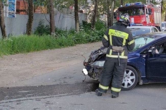 Маленькая девочка пострадала в аварии в Калуге