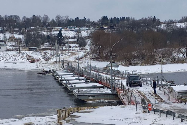 Под Калугой вернули на место мост