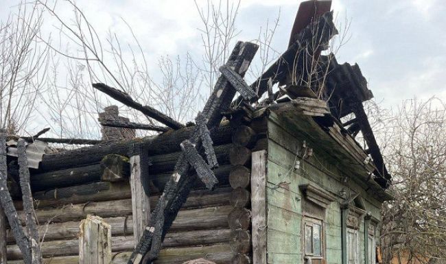 В центре Калуги закрыли доступ к еще одной «развалюшке»