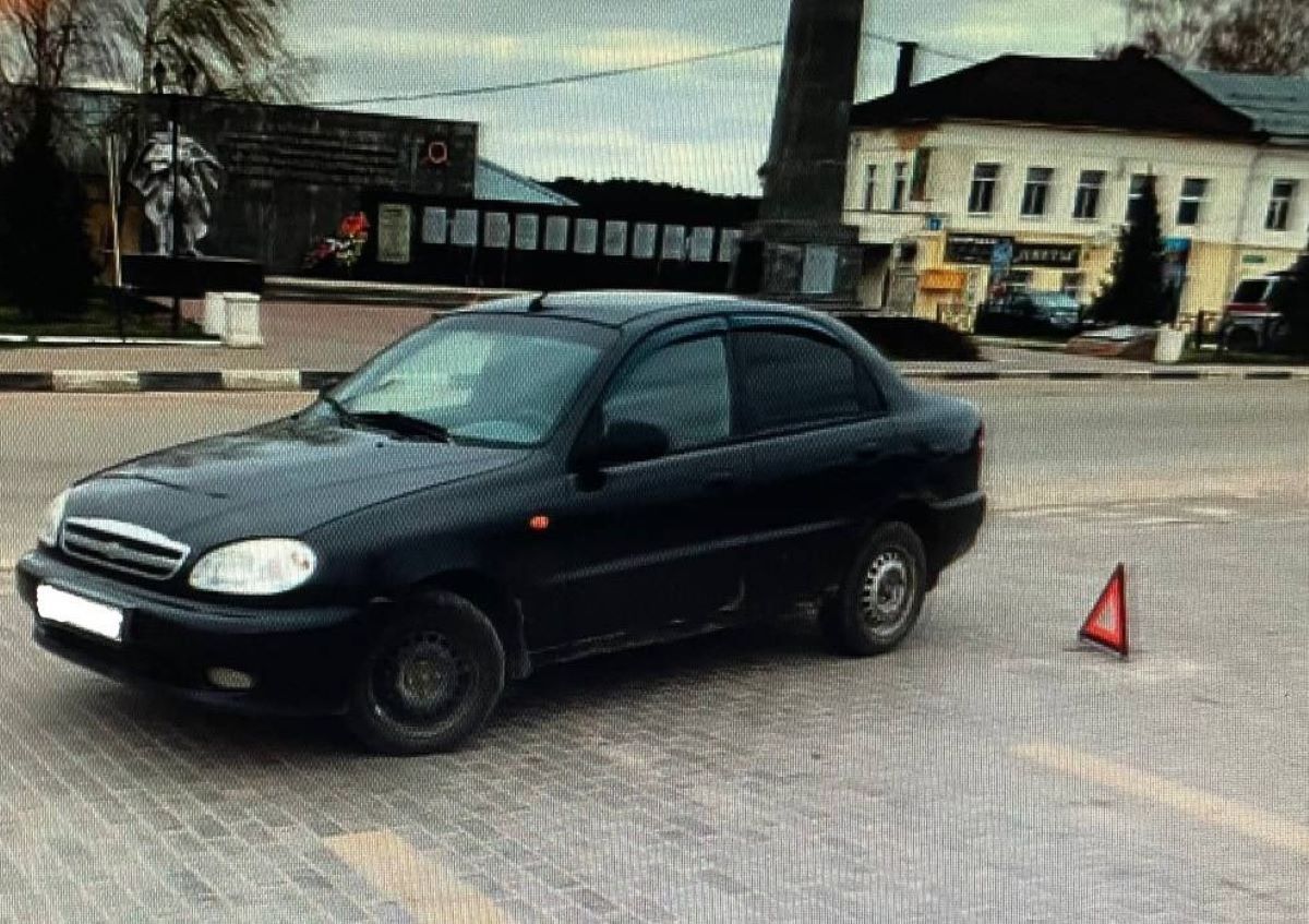 На площади в калужском райцентре сбили пенсионерку