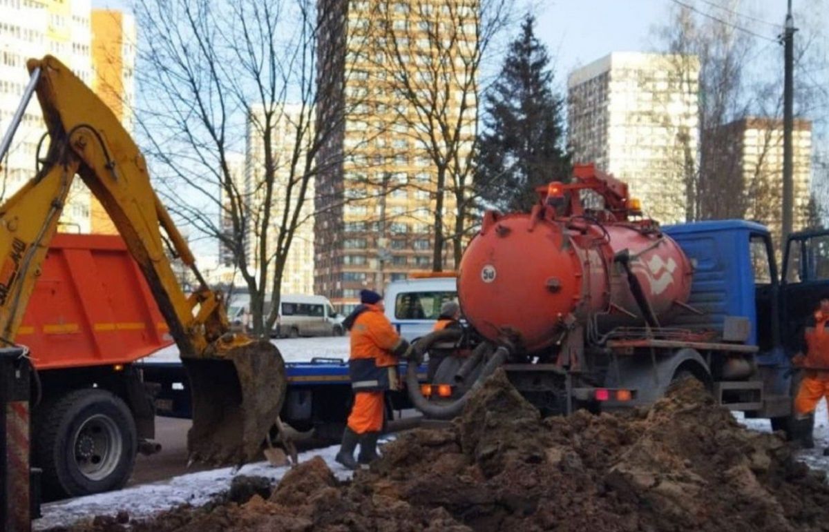 Несколько утечек на водопроводе оставили жителей Обнинска без воды