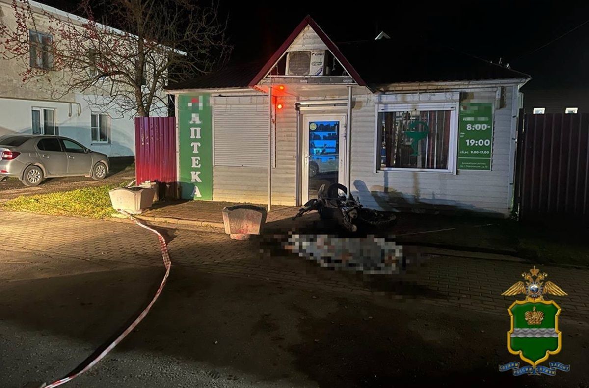 В калужском Мещовске погиб подросток, врезавшийся на мотоцикле в бетонную клумбу