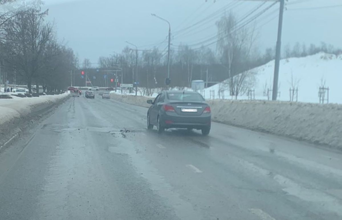 Асфальт с калужских улиц сходит вместе со снегом