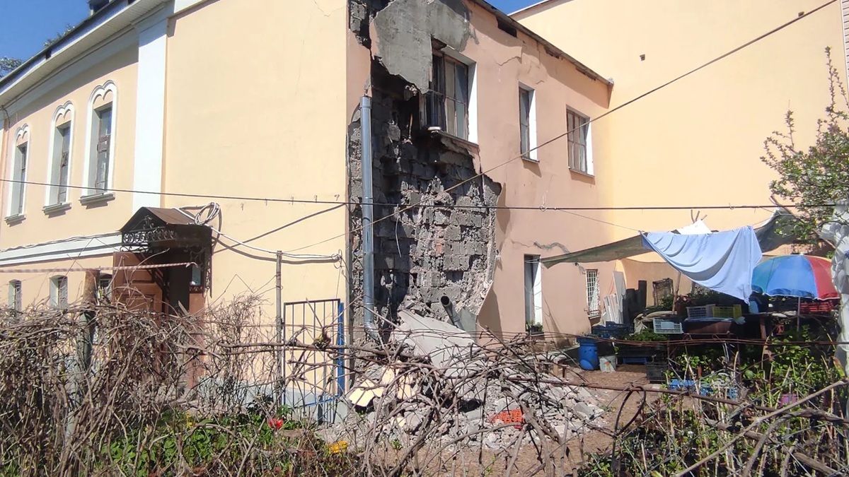 В центре Калуги спустя три недели после обрушения стены остаются завалы и разрушения