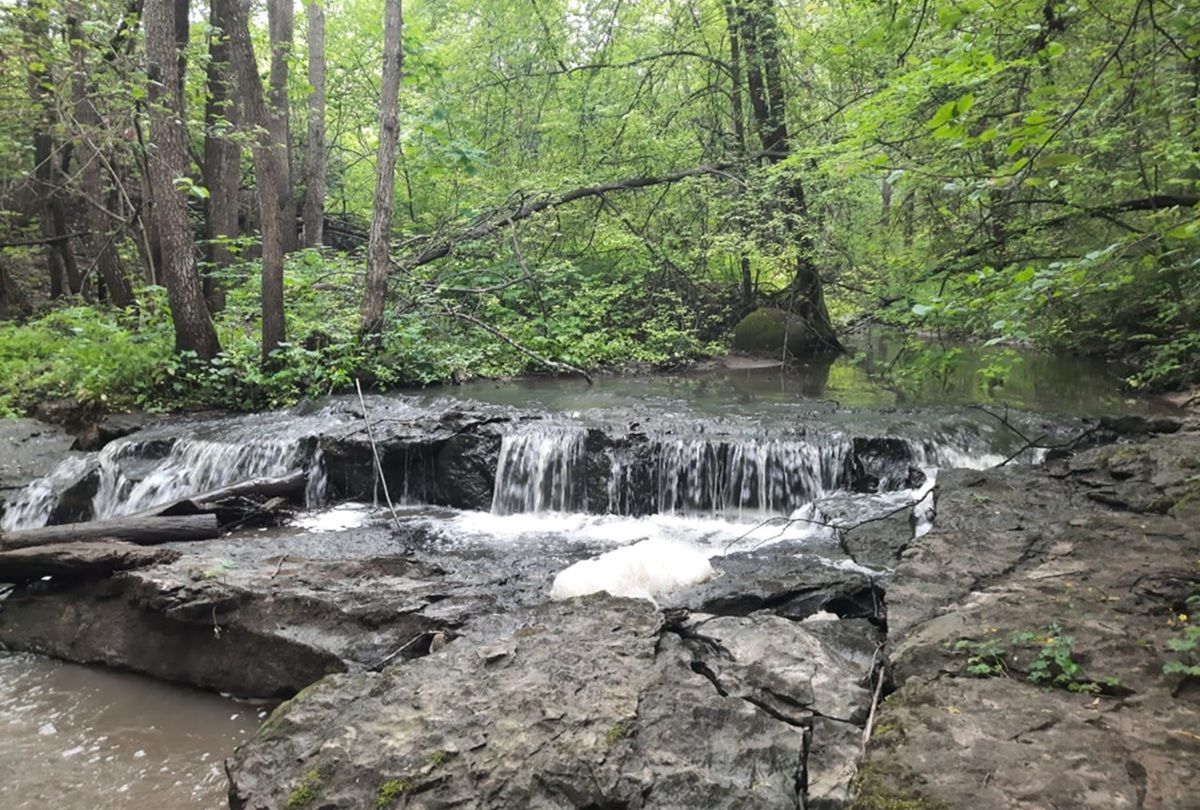 В Калужской области установили охранную зону вокруг водопада «Каменный мост»