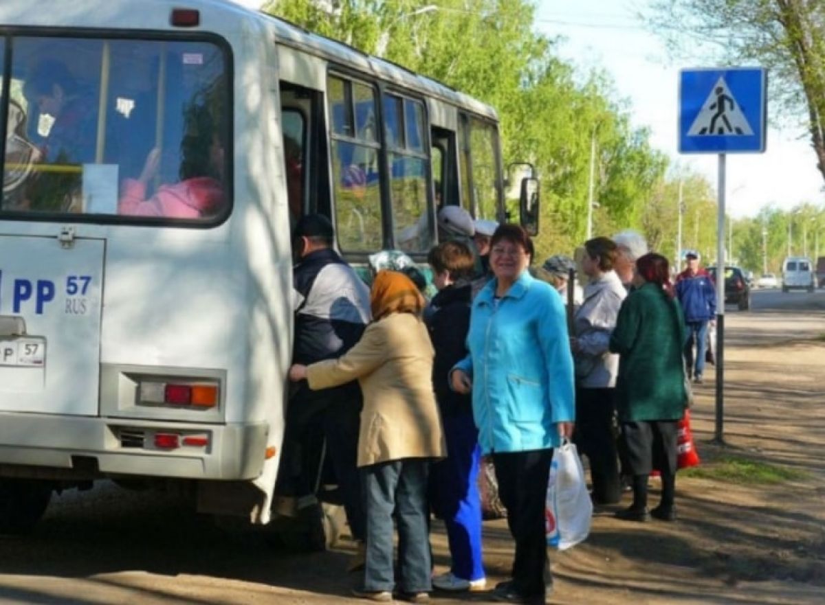 Орловские дачники столкнулись с неудобствами в первый день работы дачных маршрутов