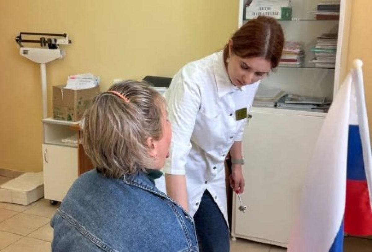 Орловские медики провели выездной прием в Корсаковской ЦРБ