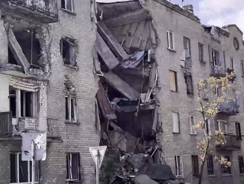 Скриншот с видео Сергея Лежнева