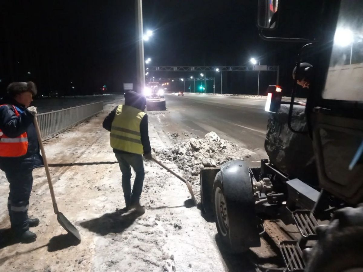 Ночью из Воронежа вывезли 3,5 тысячи кубометров снега