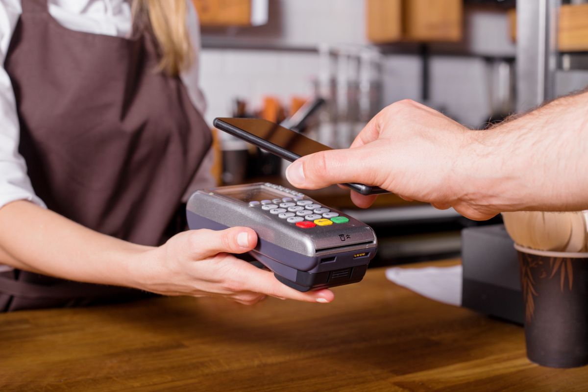 Россияне считают платежные стикеры перспективной альтернативой Pay-сервисам