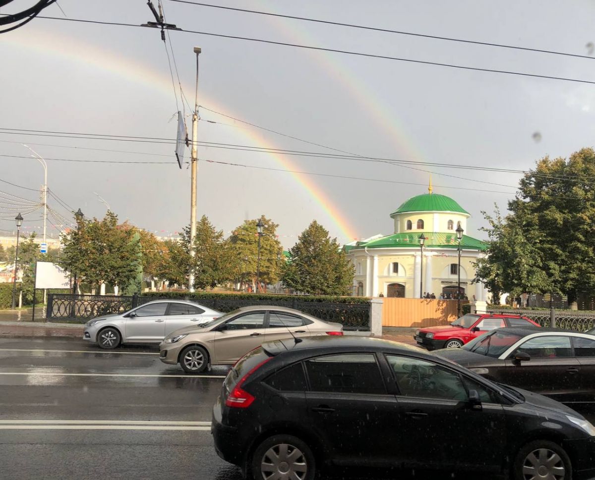 Фотофакт: в Рязани на небе появилась двойная радуга