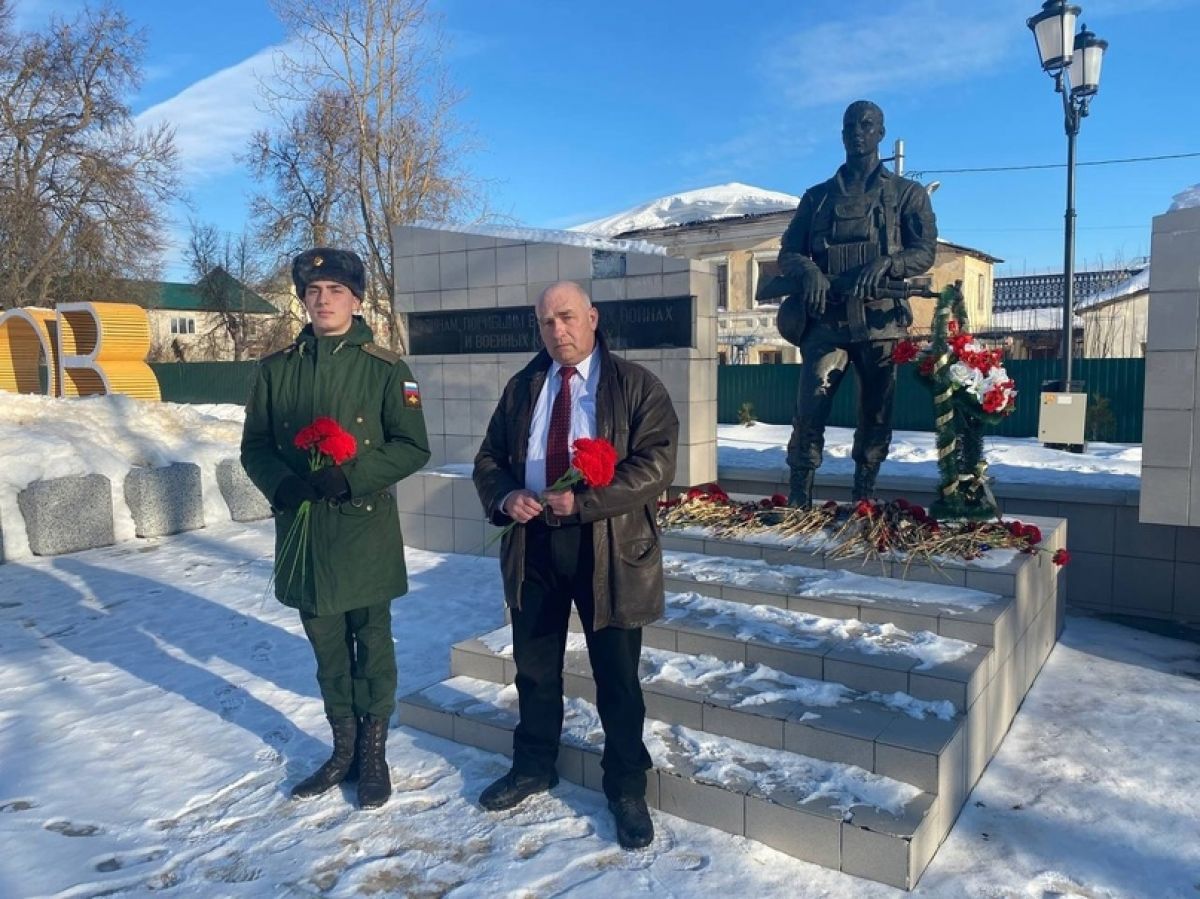 В поселке Елатьма Рязанской области простились с погибшим в ходе СВО Дмитрием Габтыкаевым