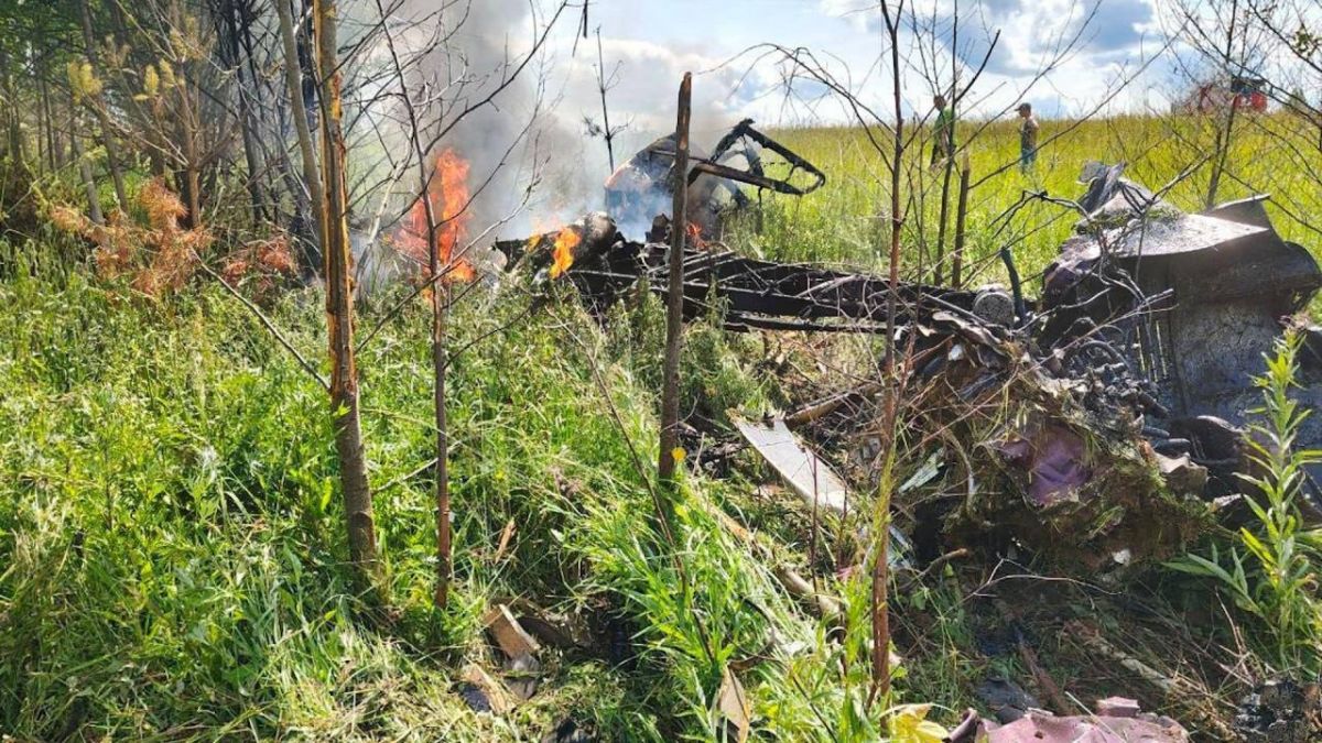 Примерно в 100 километрах от Рязани разбился самолёт