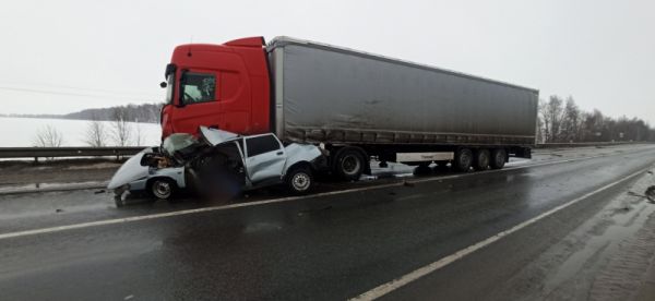 В Рязанском районе в страшном ДТП погибли водитель и пассажирка