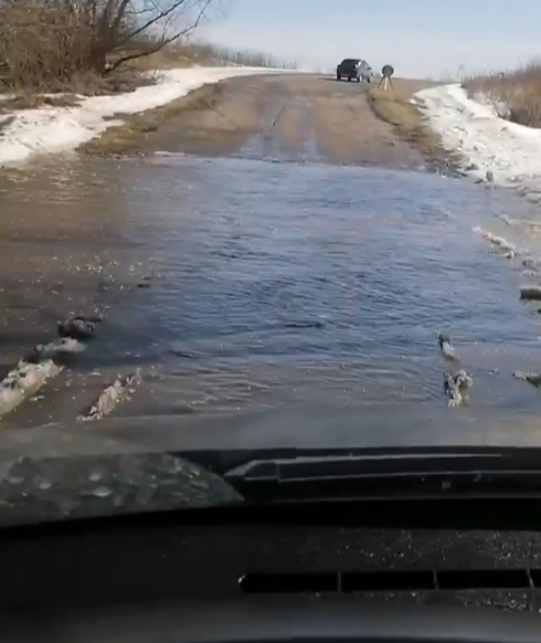 В Рязанской области подтопляет дорогу к населённому пункту