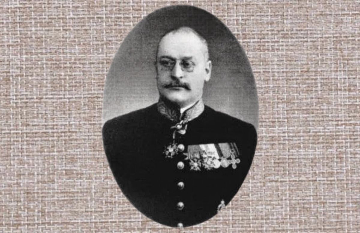 Михаил Михайлович Леонтьев