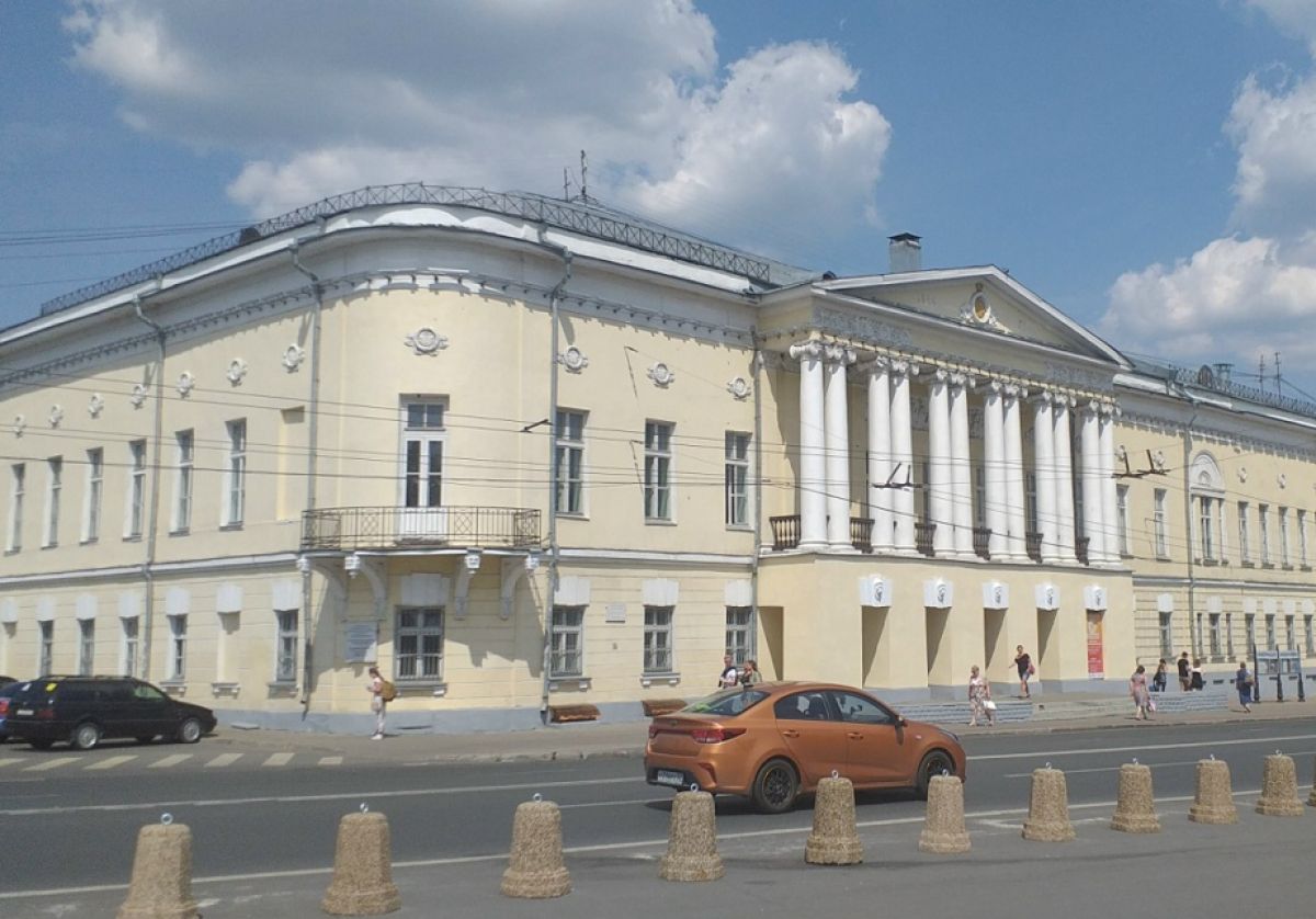 Дом Владимирского дворянства (Центр культуры и искусства на Соборной)