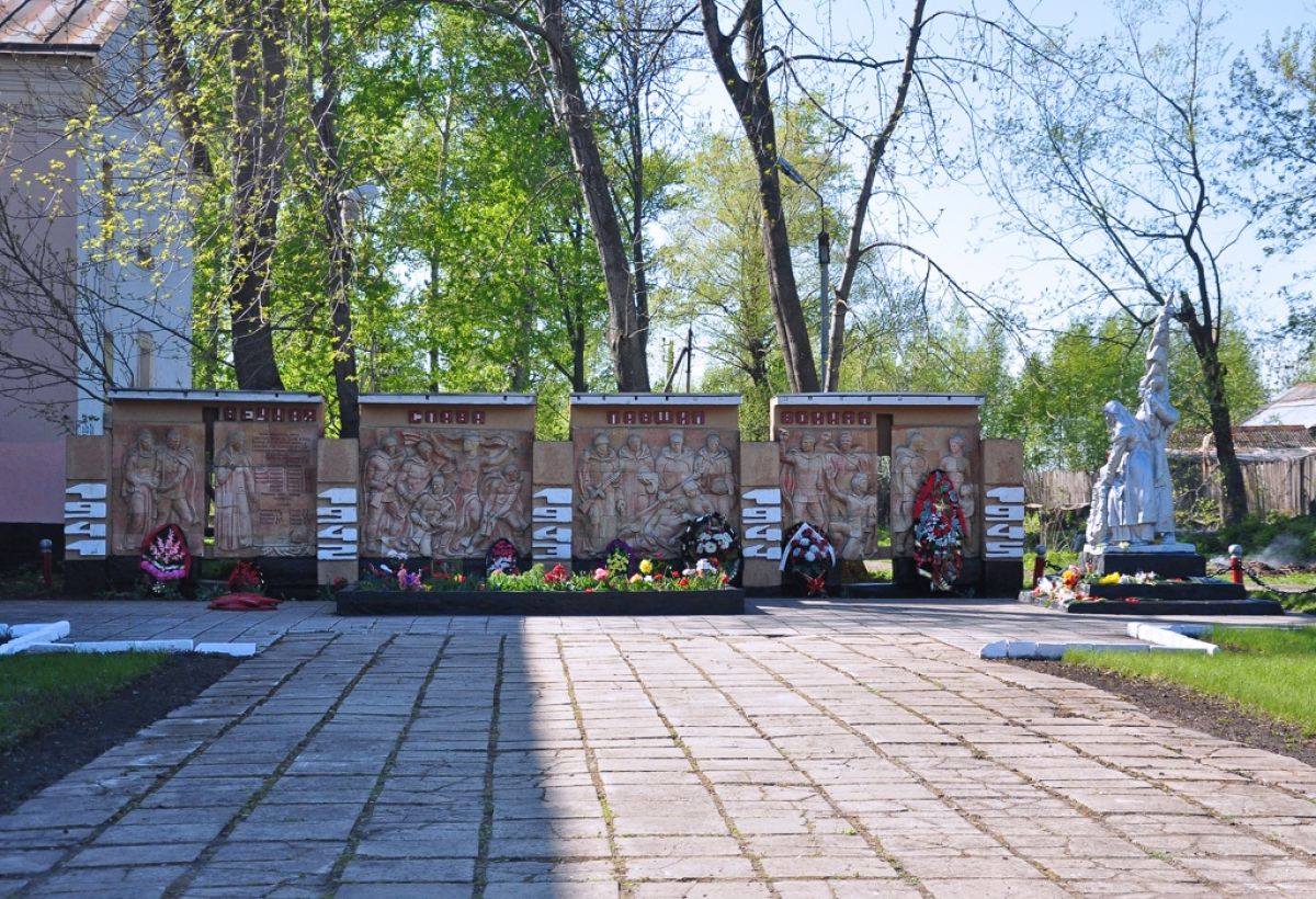 Мемориал в Товарковском парке получил предмет охраны