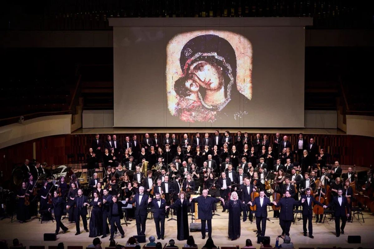 «Легенда о граде Ельце» покорила столицу: в «Зарядье» отпраздновали юбилей композитора Александра Чайковского