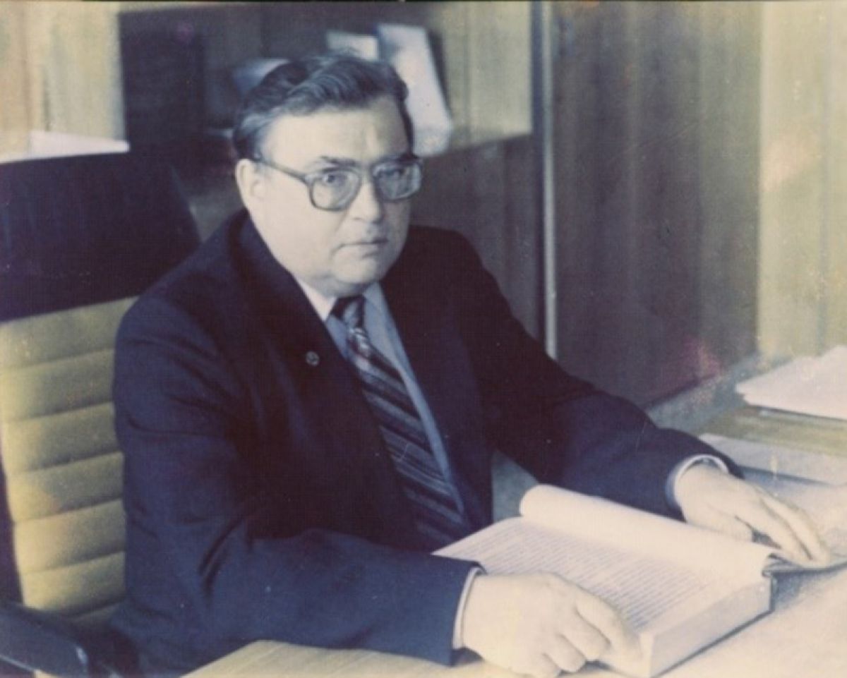 Геннадий Алексеевич Крестов