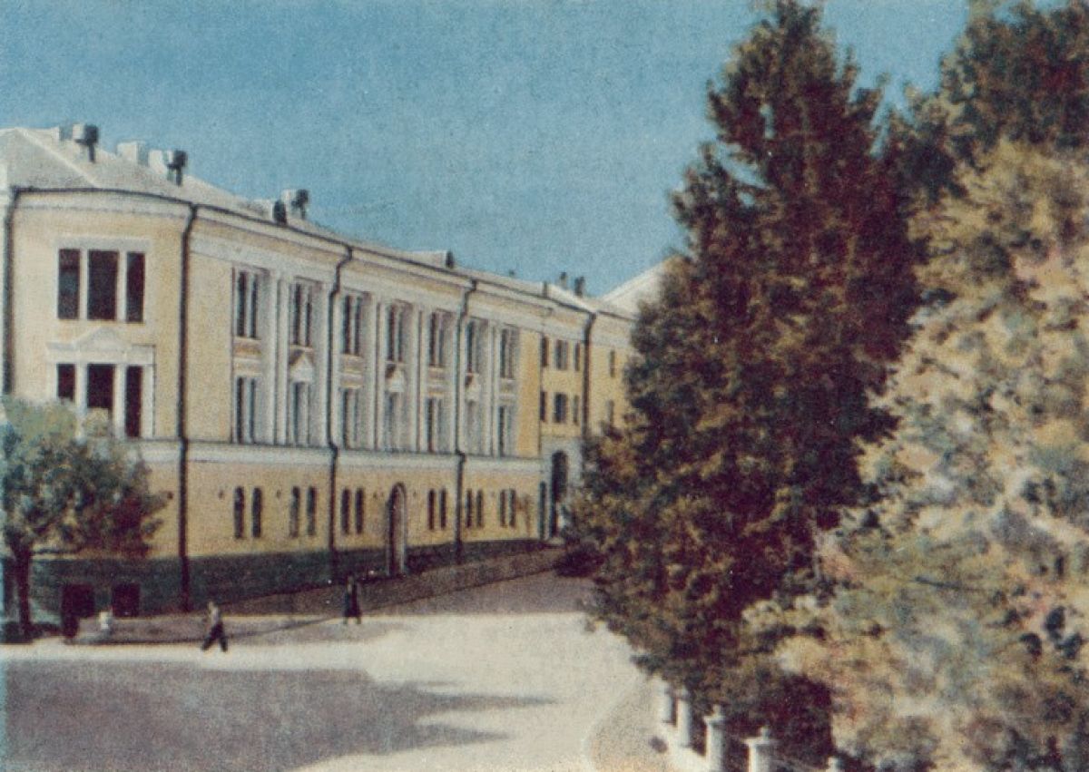 Брянская областная библиотека им. Ф. И. Тютчева
