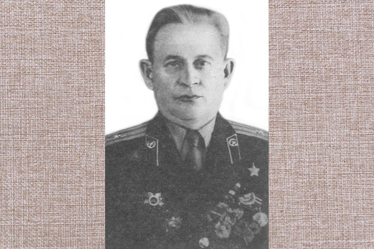 Александр Тимофеевич Сотников