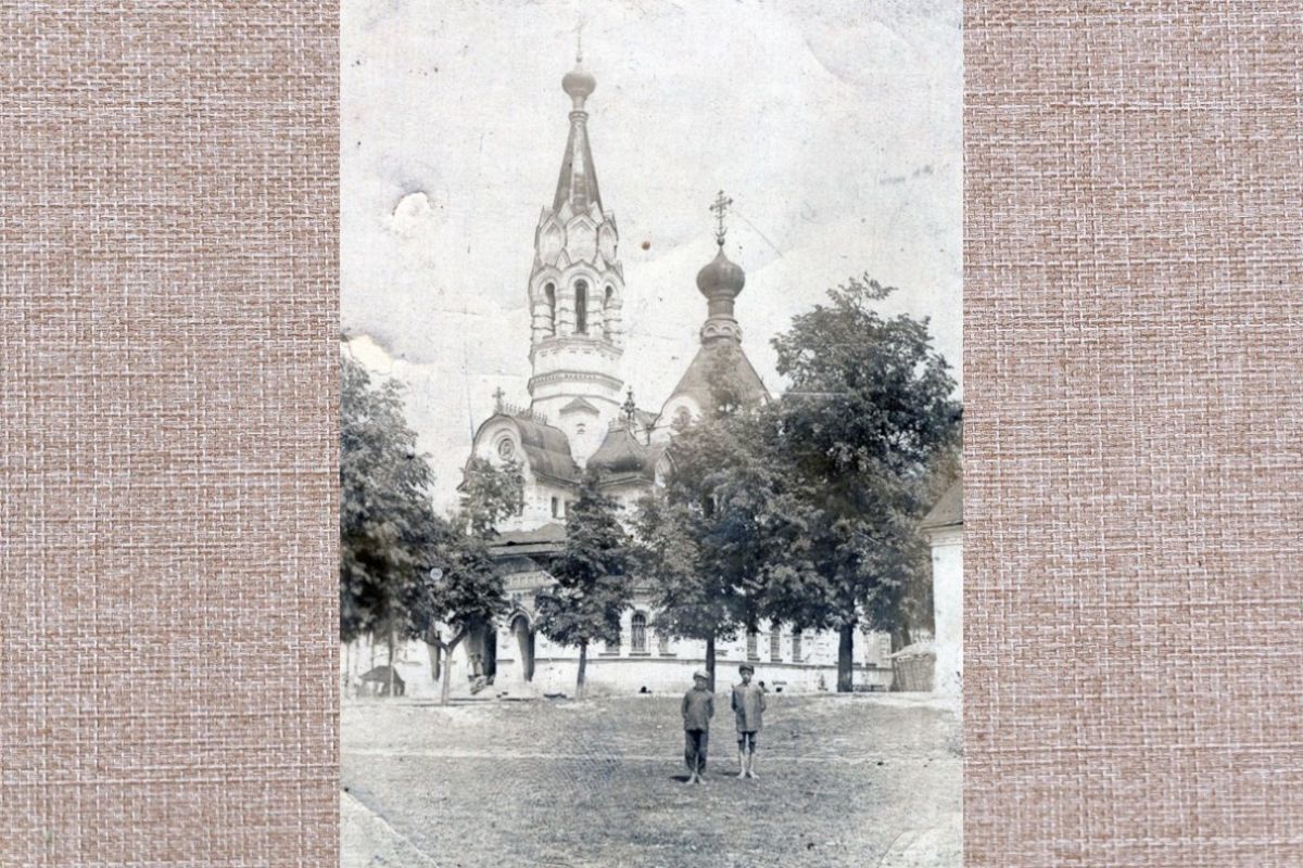 Церковь Димитрия Солунского в Коробовке